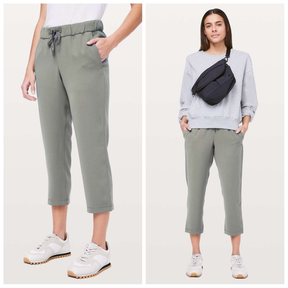 Lululemon On The Fly Crop Woven 23" Pants Womens 6 Gray Green W6AVMS Relaxed Fit